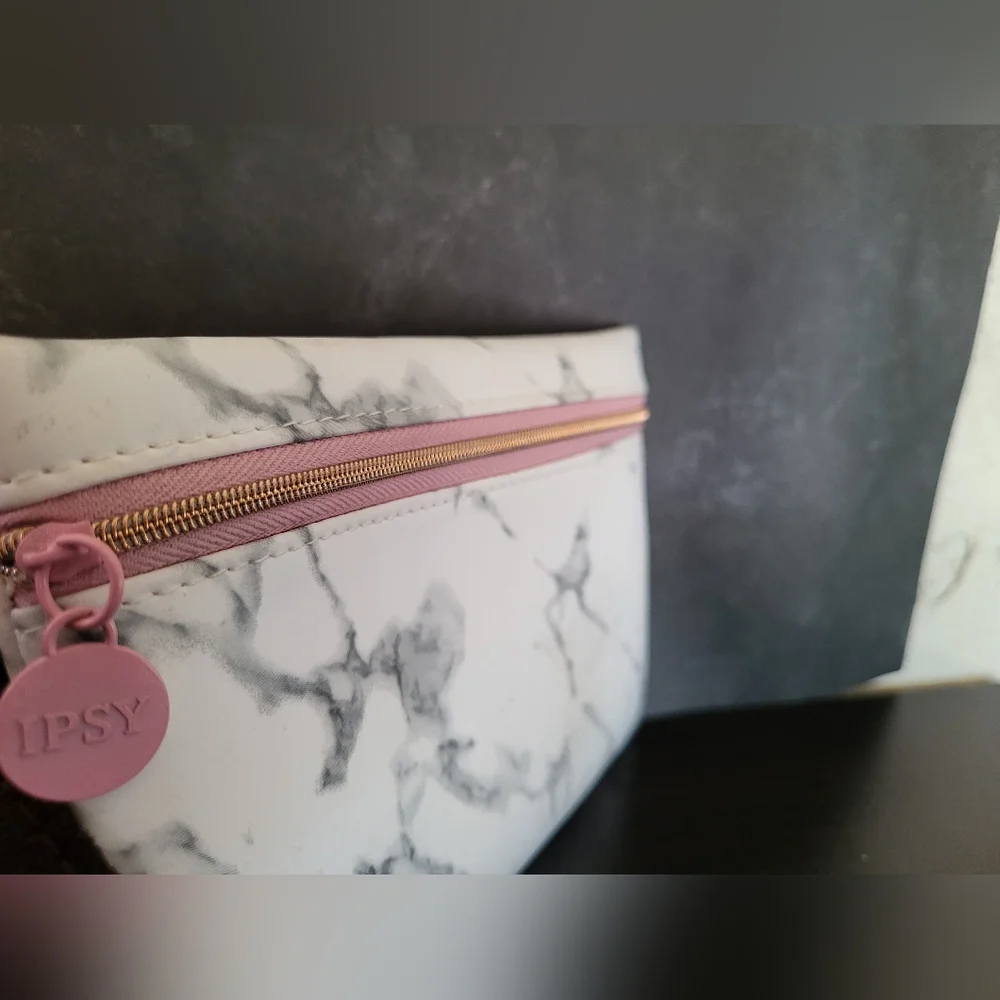 Ipsy marbled makeup bag.
